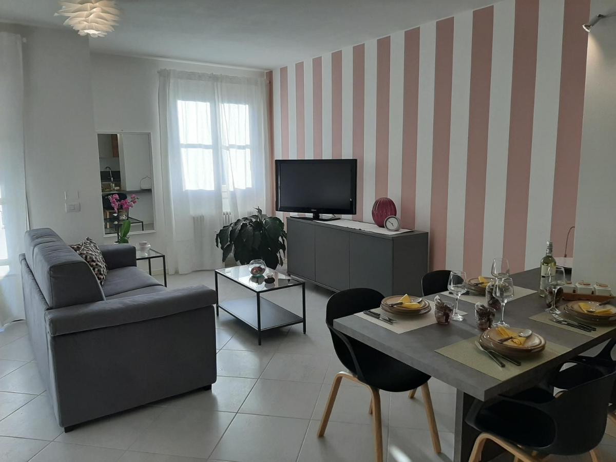 Appartamento 23 - Bilocale Vista Lago 托斯科拉诺-马德尔诺 外观 照片